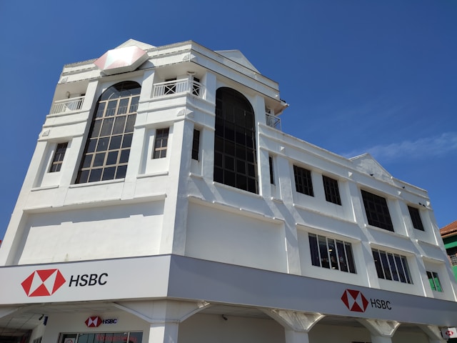 hsbc bank